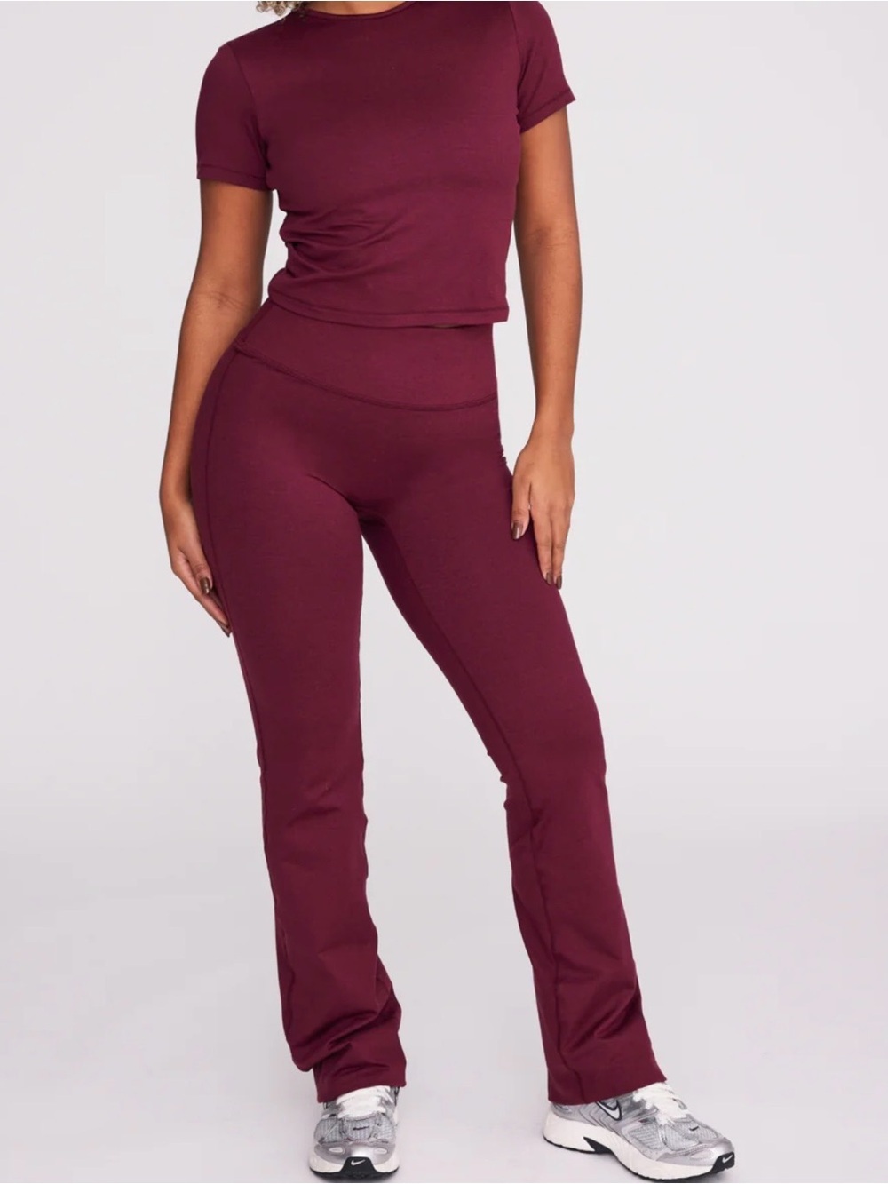 High-Waist Stretch Flare Pants in Burgundy Size Small